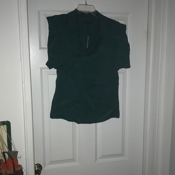 Current Air women’s Small. Vert green textured v- neck 100% polyester brand new - Picture 3 of 7